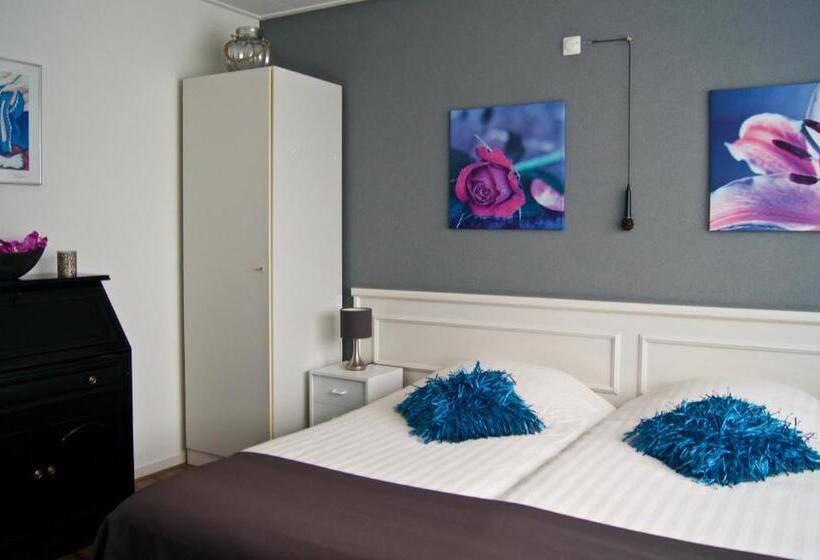 펜션 The Studio Guesthouse