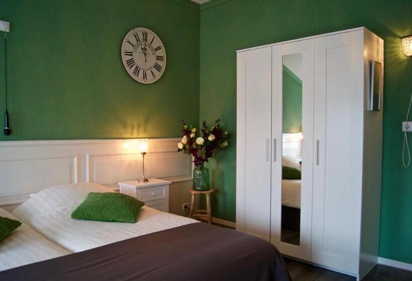 펜션 The Studio Guesthouse