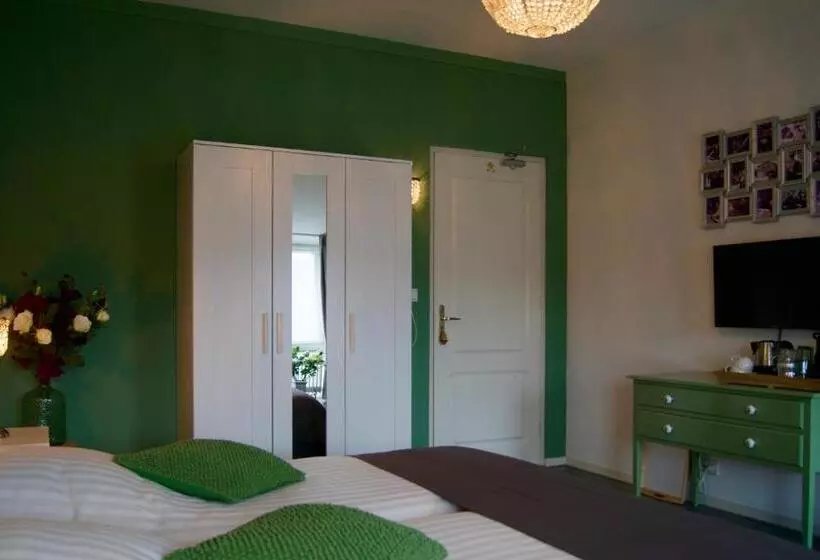 Majatalo The Studio Guesthouse