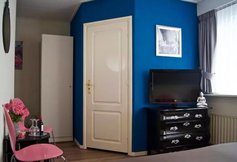 Majatalo The Studio Guesthouse