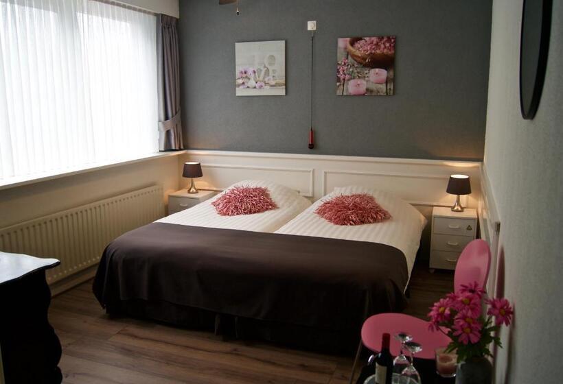 펜션 The Studio Guesthouse