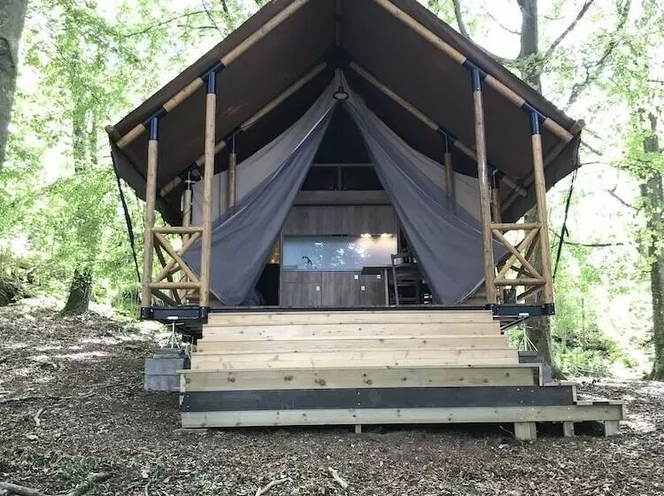 Anfasteröd Gårdsvik   Tälten