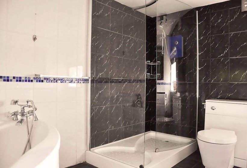 Charming Barn Conversion With Wood Burner Near Looe