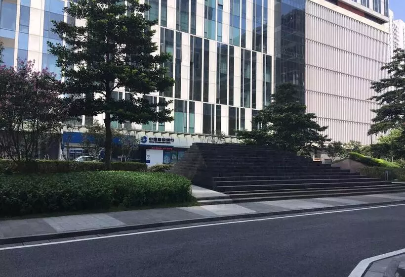 هتل Checkinn Business Apartment Poly World