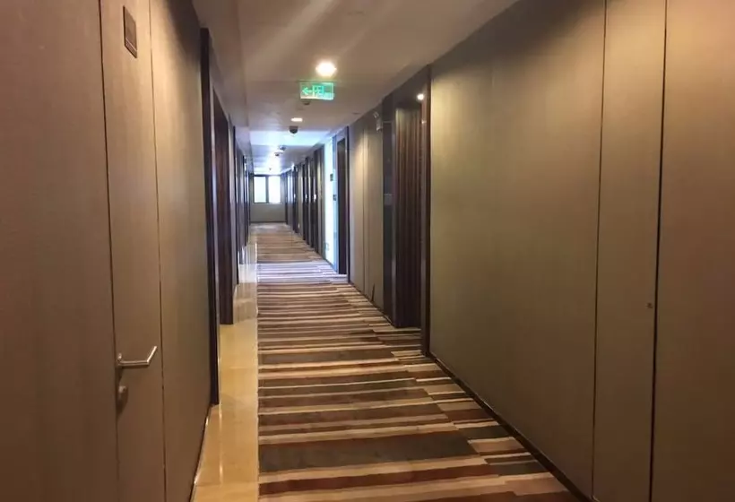 هتل Checkinn Business Apartment Poly World