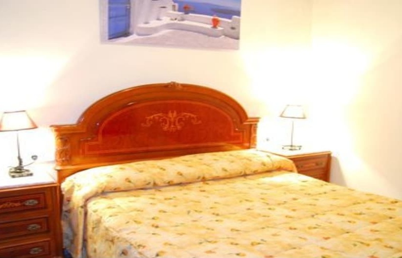 House In Lloret De Mar   104020 By Mo Rentals