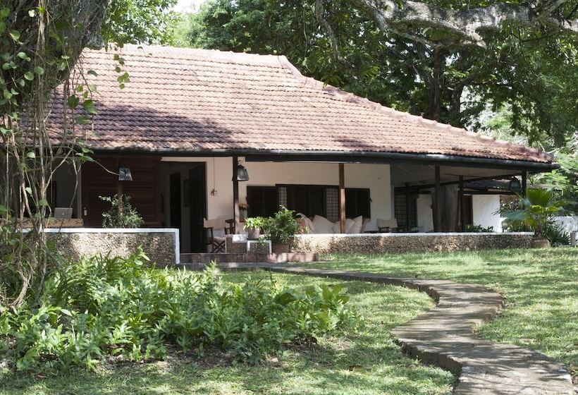 پانسیون Diani House