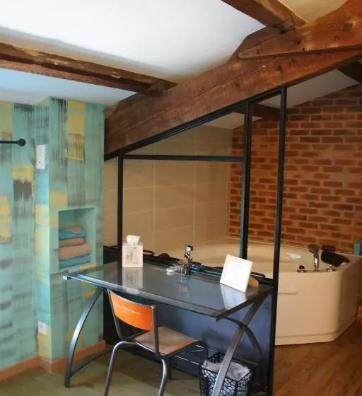 Majatalo Domaine Du Serre D Avene