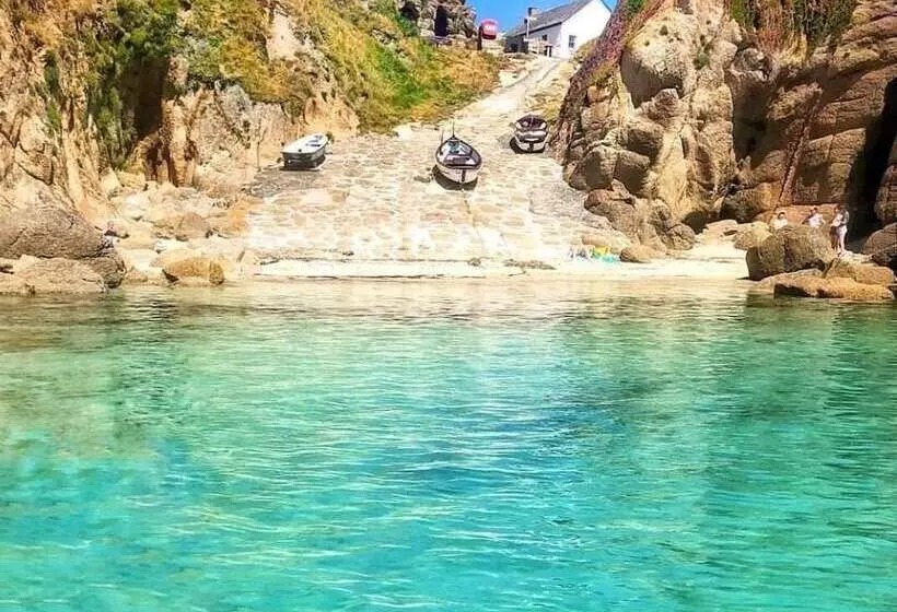 اقامتگاه Cosy Cottage