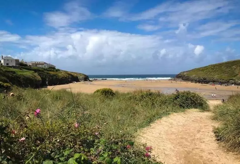 اقامتگاه Cosy Cottage