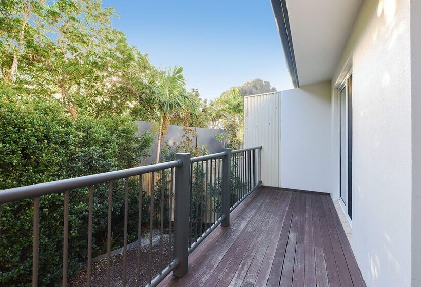 Seamistral   1/21 Oriole Avenue