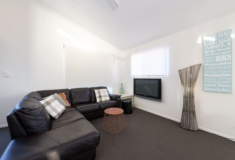 Seamistral   1/21 Oriole Avenue