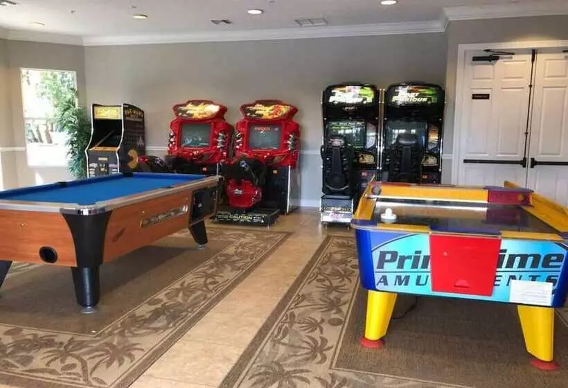 Tideview 166 · New Ultra Modern & Super Clean 3 Full Suites