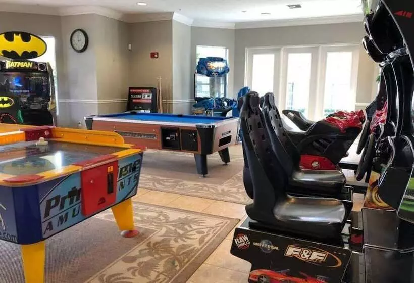 Tideview 166 · New Ultra Modern & Super Clean 3 Full Suites