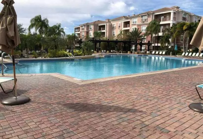 Tideview 166 · New Ultra Modern & Super Clean 3 Full Suites