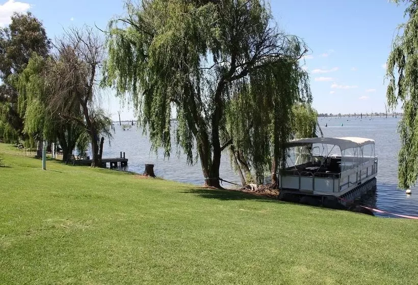 Willow Island  Waterfront