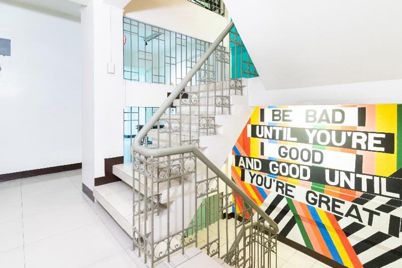 酒店 870 Hostel By Oyo Rooms