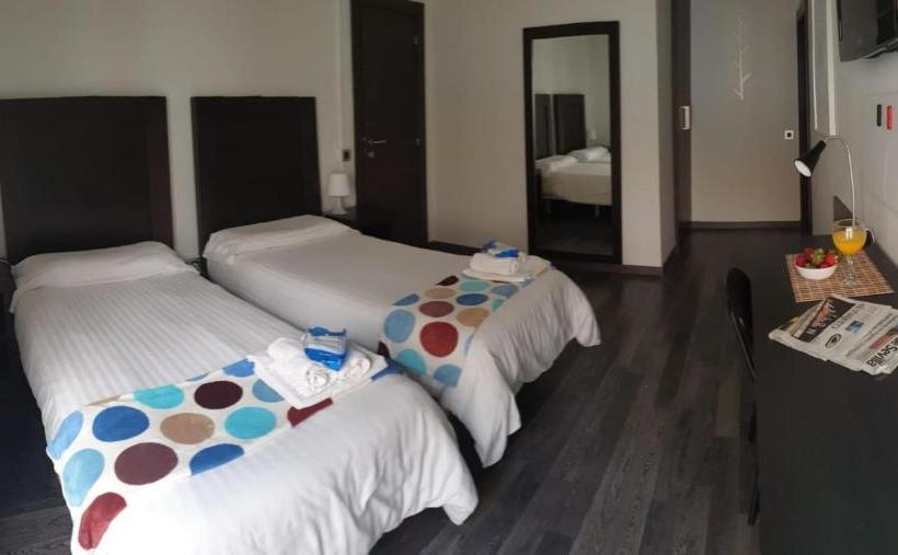 هاستل Residencia Viriato