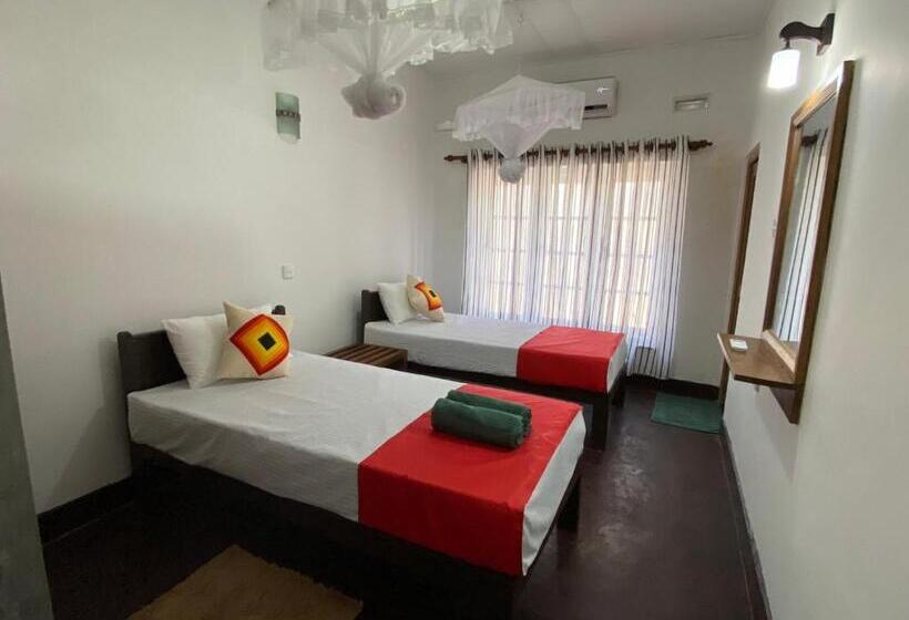 مبيت وإفطار Kanchan Beach Front Villa