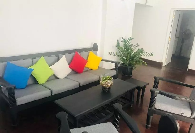 تختخواب و صبحانه Kanchan Beach Front Villa