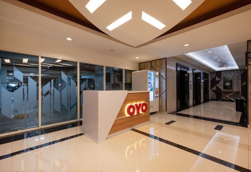 فندق Oyo 2245 Apartment Grand Kamala Lagoon