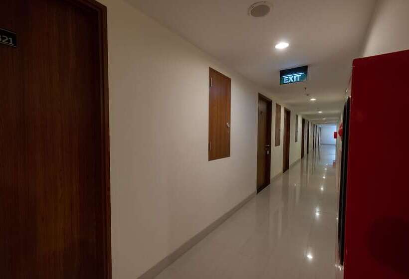 فندق Oyo 2245 Apartment Grand Kamala Lagoon