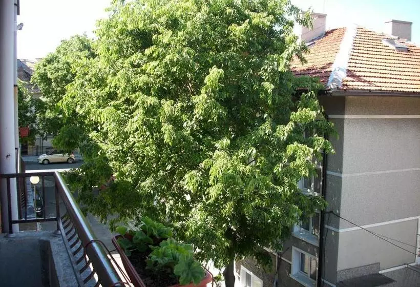 پانسیون Georgievi Guest House