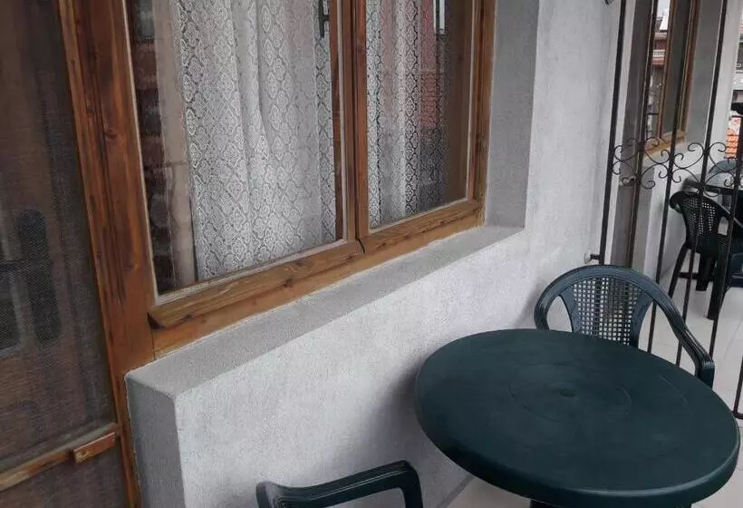 پانسیون Georgievi Guest House