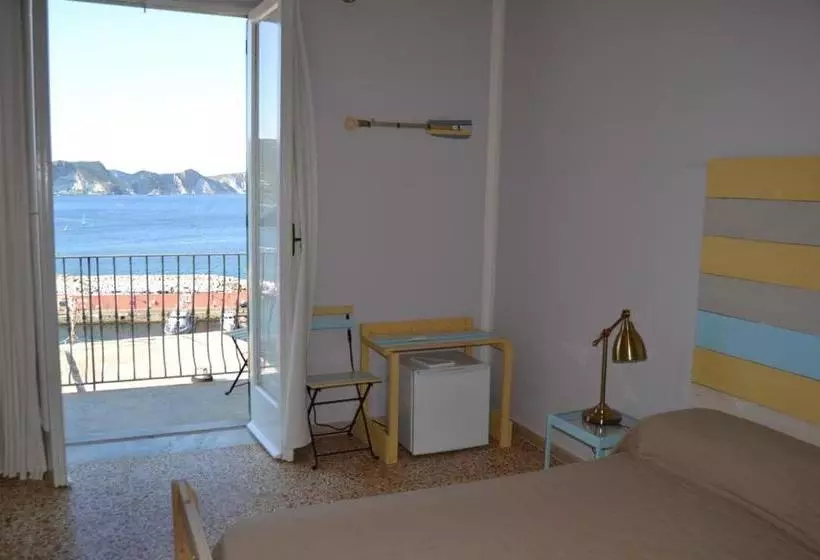 ペンション Maridea   Camere Con Vista Al Porto