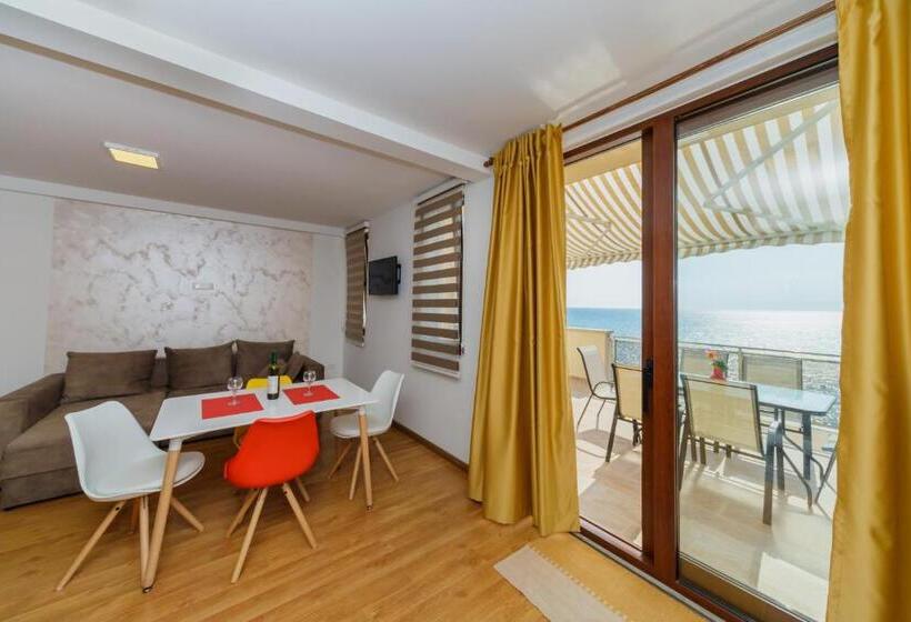 پانسیون Vila Fortuna