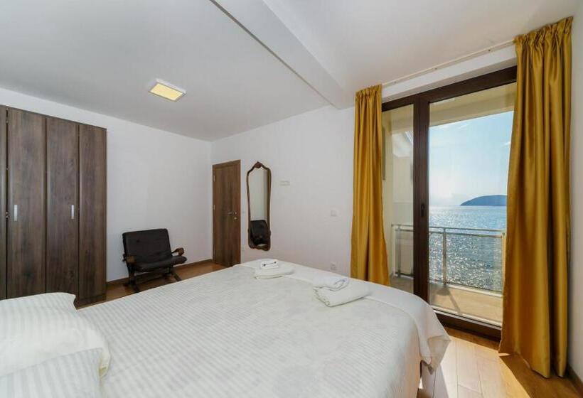 پانسیون Vila Fortuna