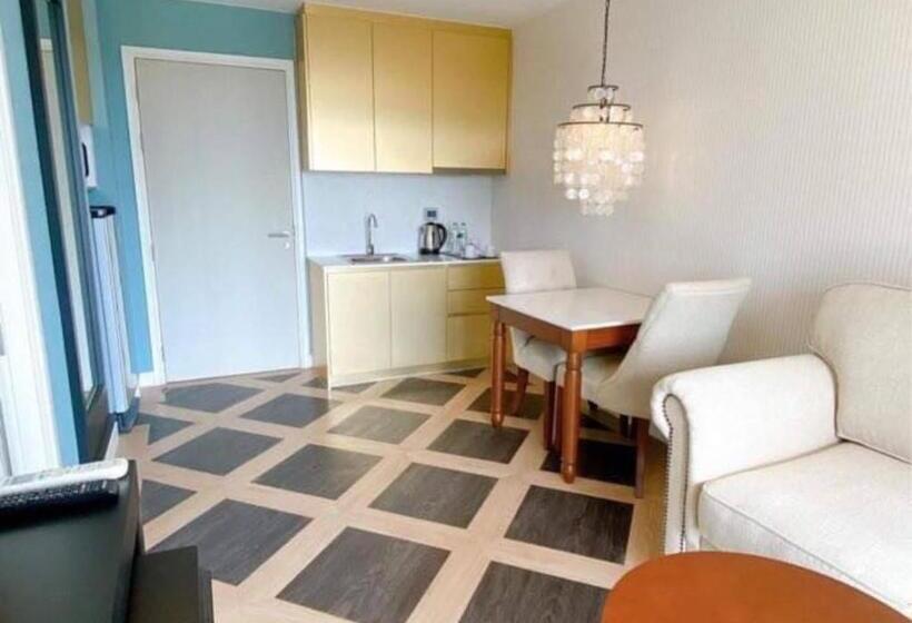 Espana Resort Pattaya