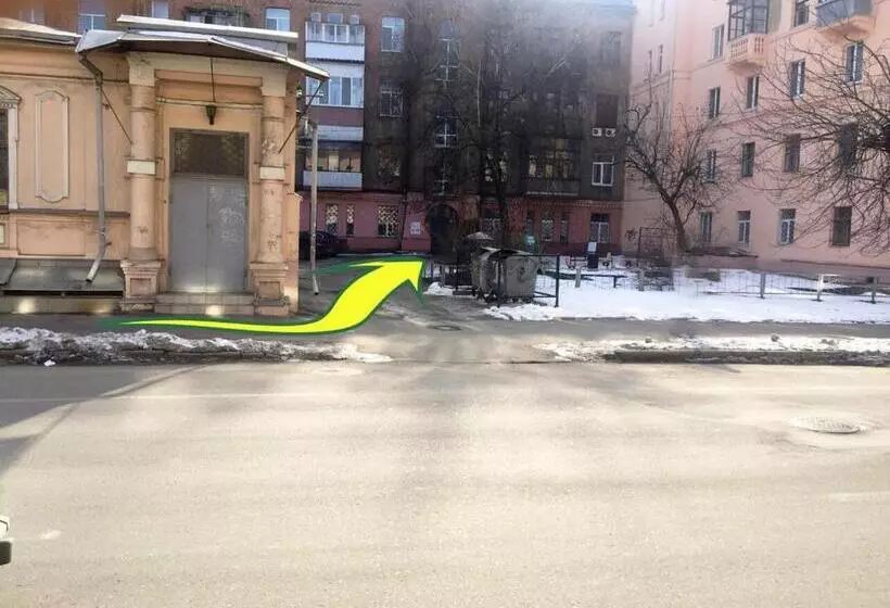 ホテル Kotsarskaya Street 19