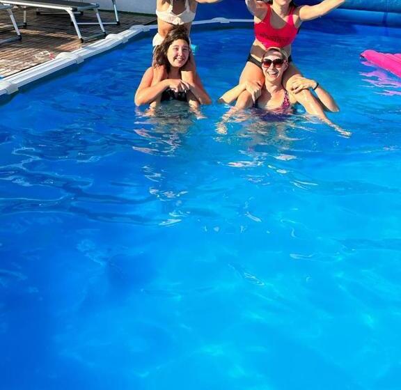 هتل Luxury Apartments 88