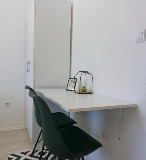 پانسیون Apartmani Ogi 1