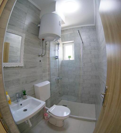 پانسیون Apartmani Ogi 1