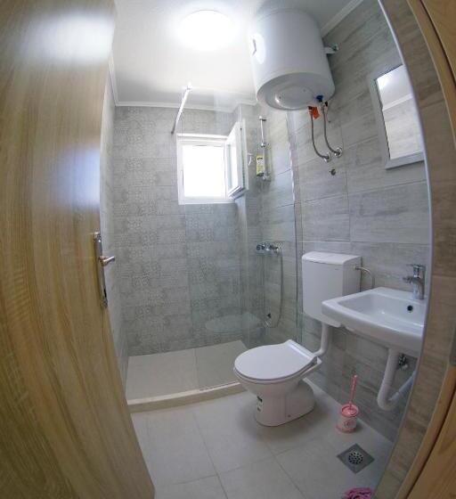 پانسیون Apartmani Ogi 1