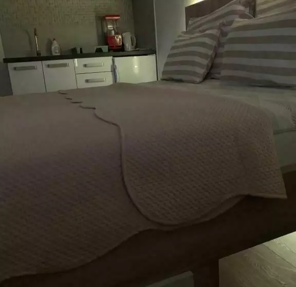 پانسیون Post Apartmani A 1