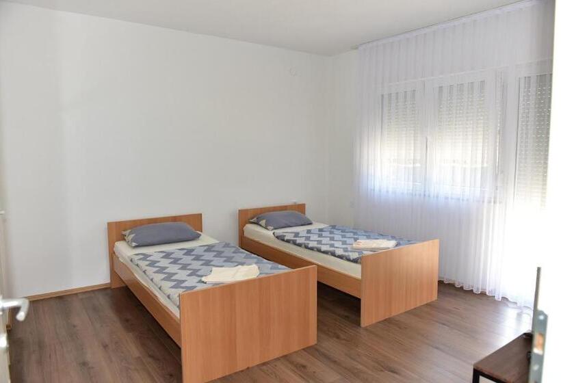 پانسیون Villa Rita