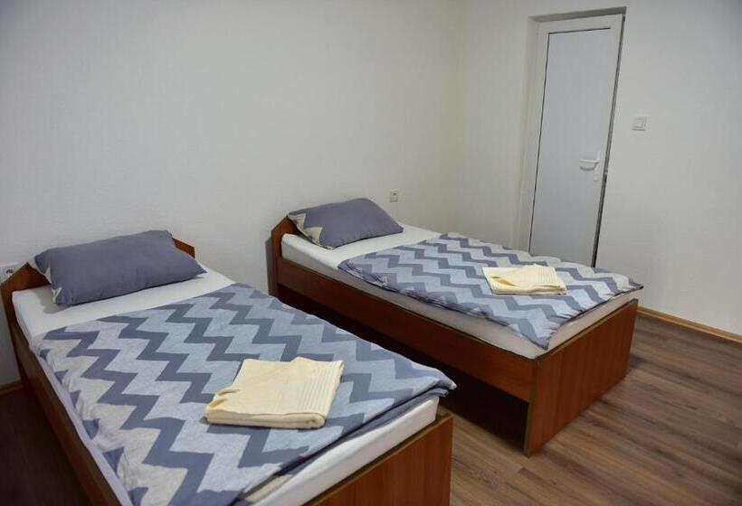 پانسیون Villa Rita