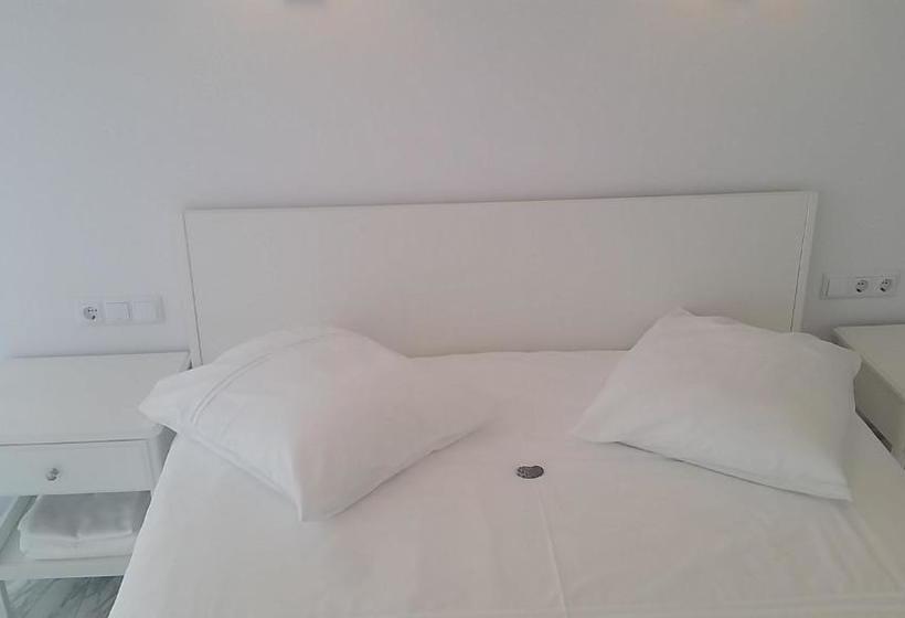 Pure Wellness Sea View Beluga & Dolphin Luxury Hotel Apartments