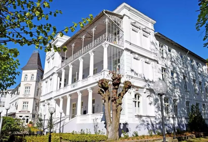 Wilhelms Hostel Im Ostseebad Sellin
