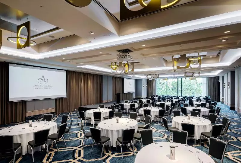 Amora Hotel Jamison Sydney