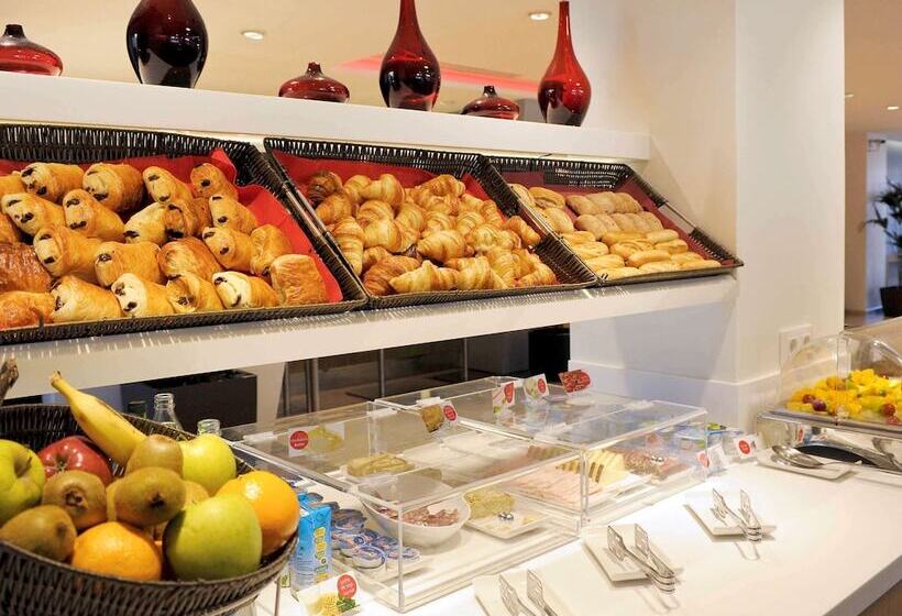 Hôtel Ibis Cornella