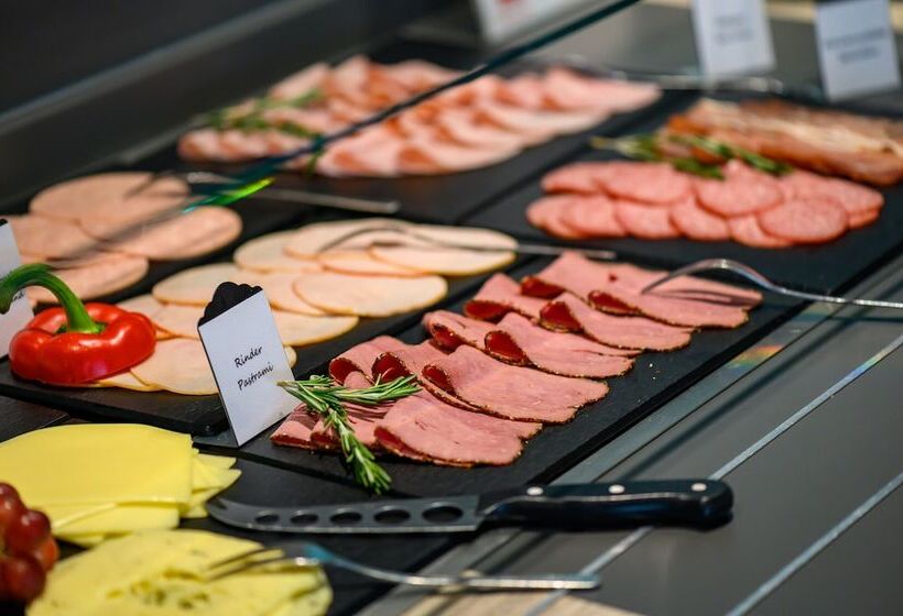 Отель Ibis Köln Frechen