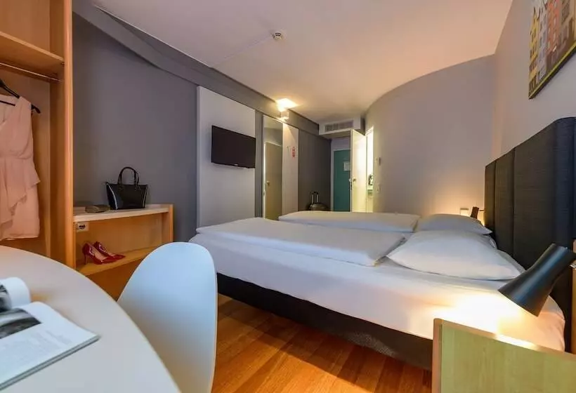 Отель Ibis Köln Frechen