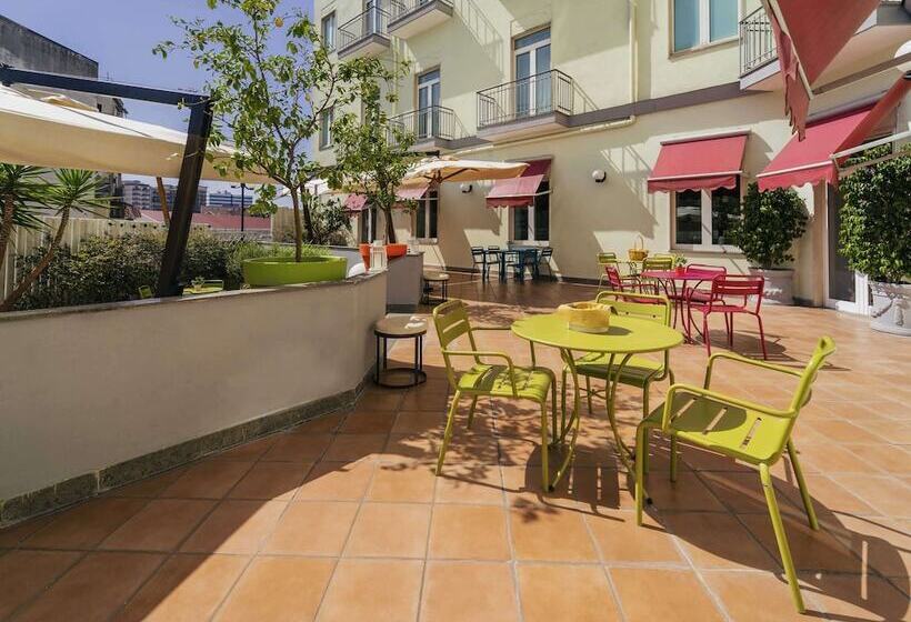هتل Ibis Styles Napoli Garibaldi