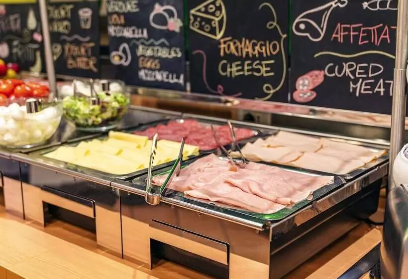 هتل Ibis Styles Napoli Garibaldi