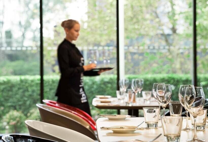 בית מלון כפרי Ibis Sydney Airport