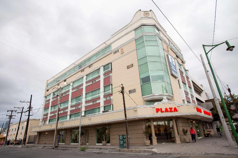 Hotel Plaza Calzada